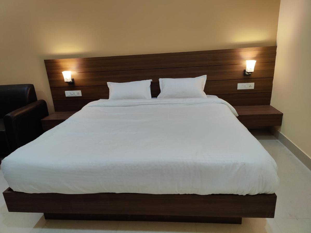 Hr Garden Hotell Deoghar Eksteriør bilde